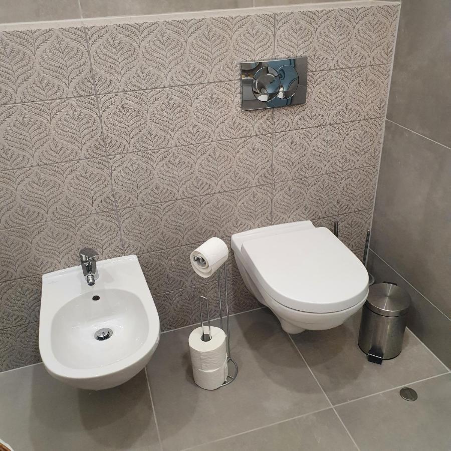 Jegmadar Apartman ديبريتْسين المظهر الخارجي الصورة