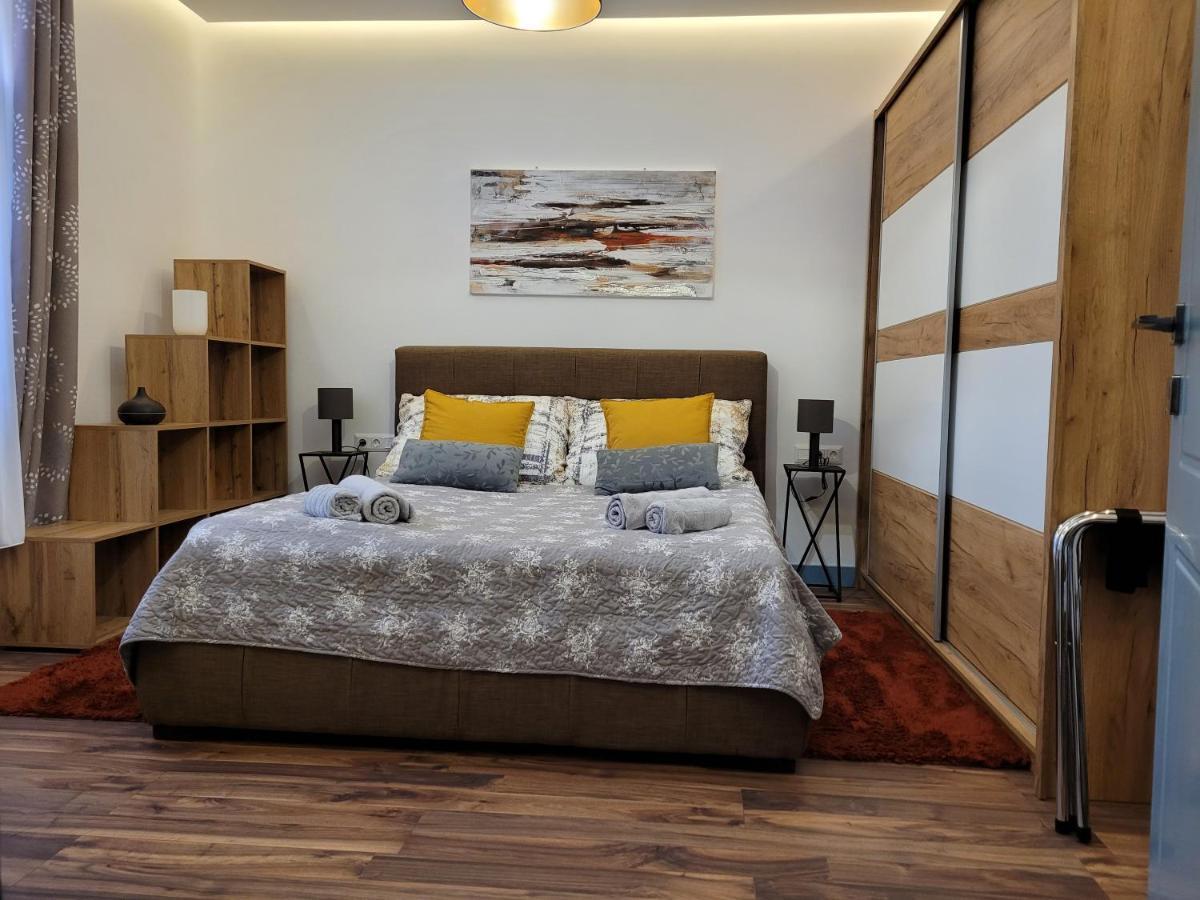 Jegmadar Apartman ديبريتْسين المظهر الخارجي الصورة